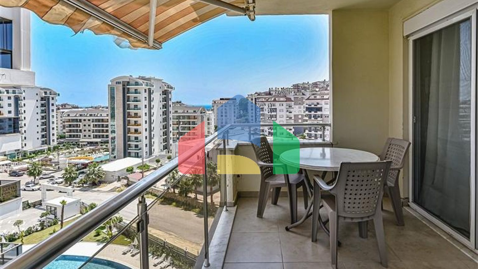 Уютная меблированная квартира с богатой инфраструктурой в живописном районе Авсаллар