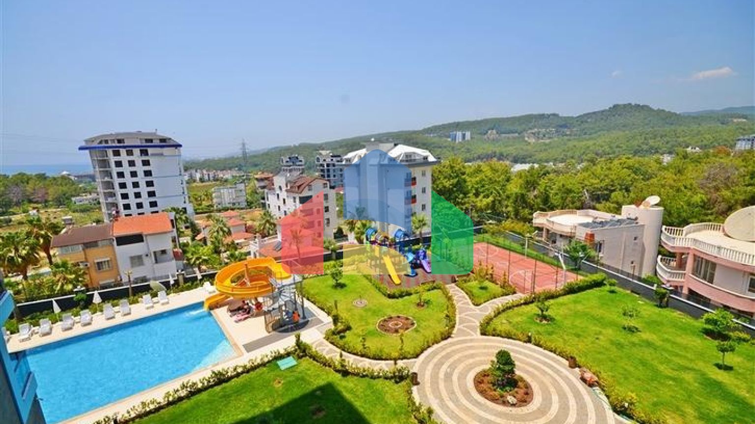 Двухкомнатная квартира 1+1 в районе Авсаллар с развитой инфраструктурой