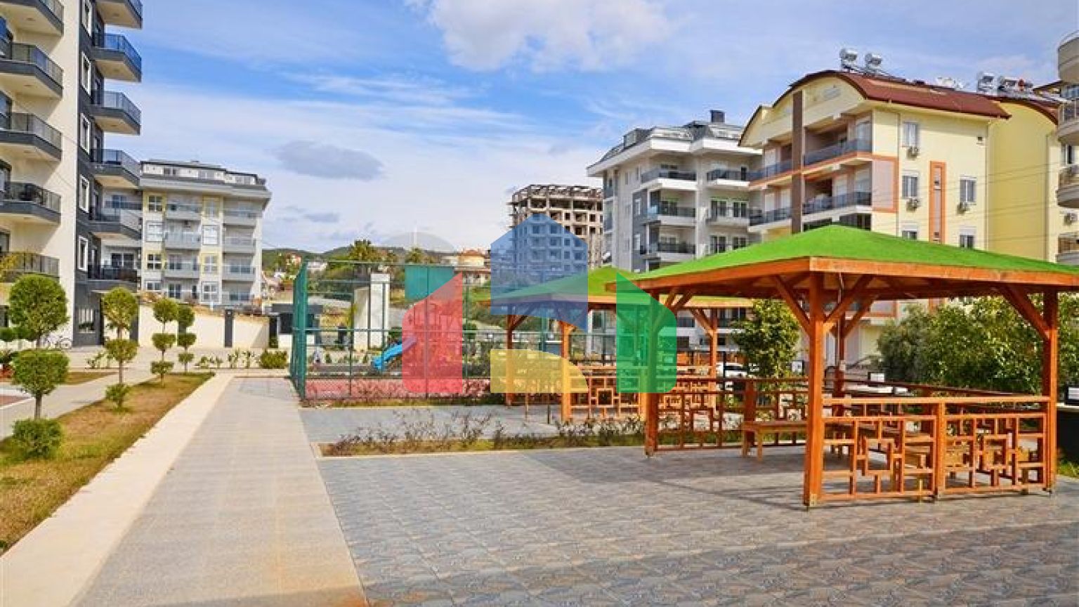 Однокомнатная квартира 1+1 в современном жилом доме района Авсаллар