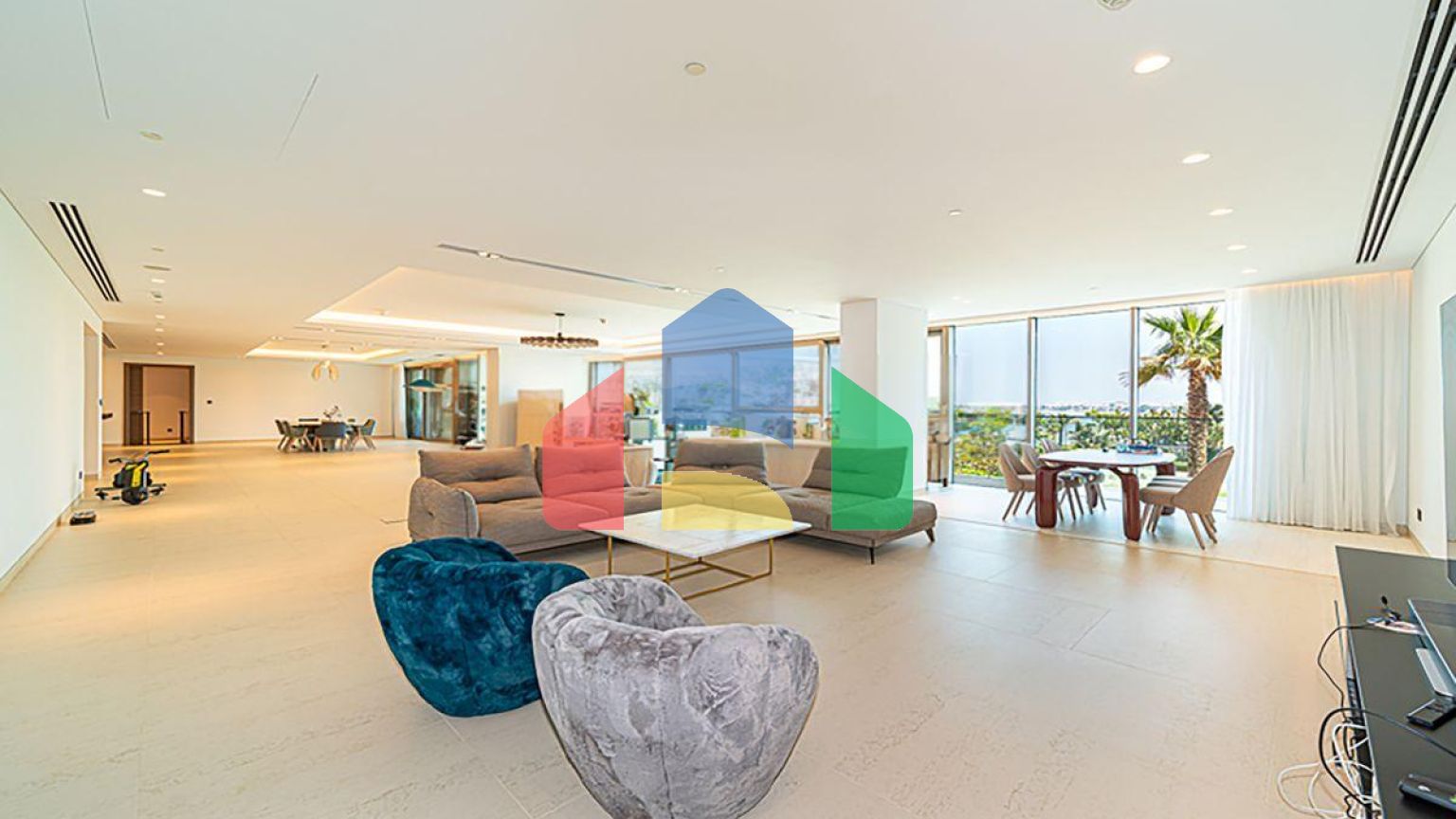 Вид на пальмы и пляж | Роскошная жизнь | Меблирована