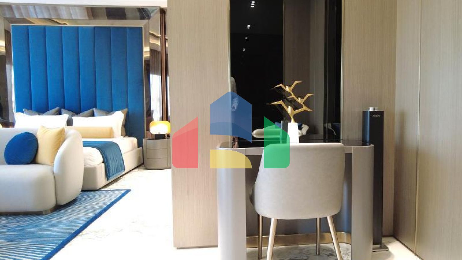 Пентхаус 5+2 с видом на море в Дубай