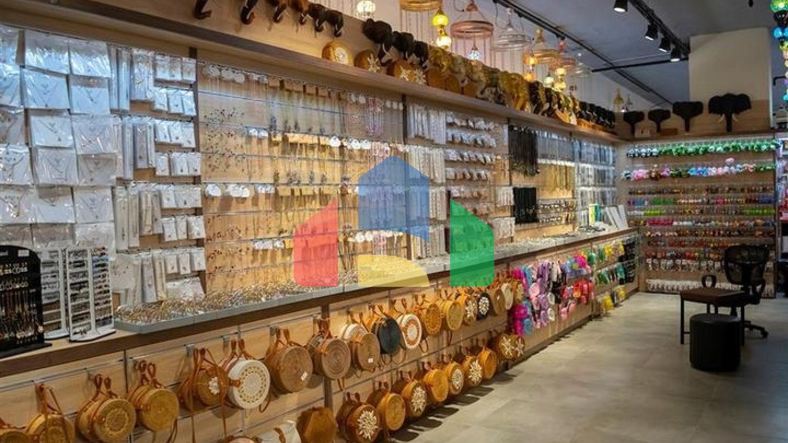 Торговые помещения в районе Окурджалар