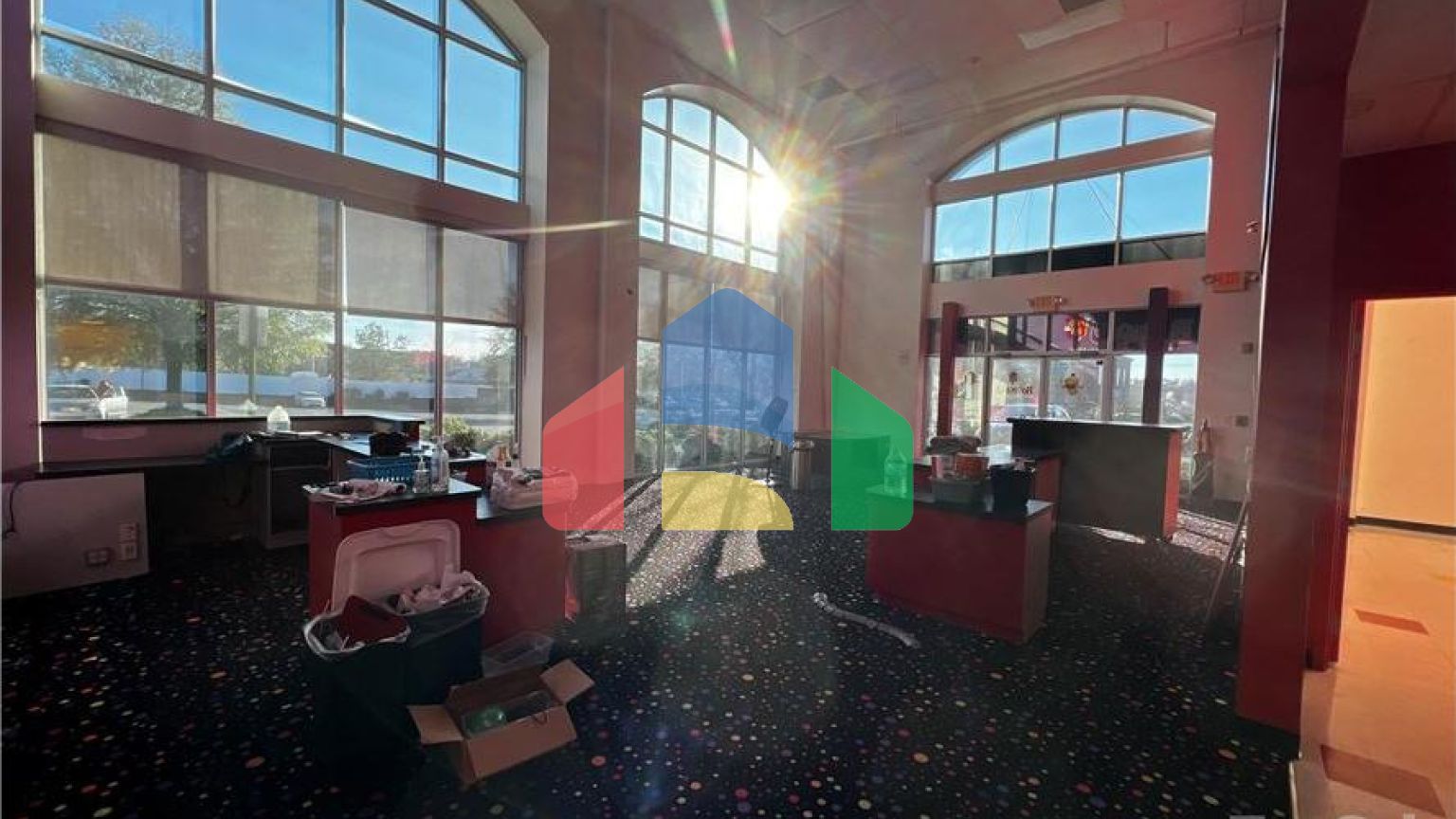 Commercial - Commercial/Retail - Charlotte, North Carolina, United States - United States