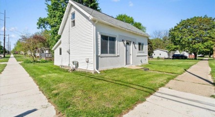 Residential - Single Family Home - Charlotte, Michigan, United States - United States