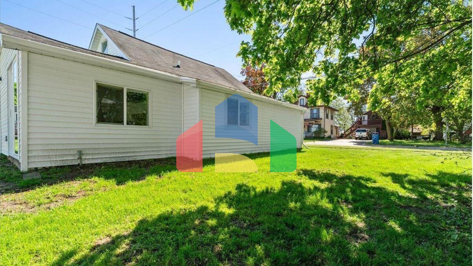 Residential - Single Family Home - Charlotte, Michigan, United States - United States