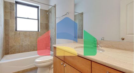 Residential - Condo/Apartment - Chicago, Illinois, United States - United States