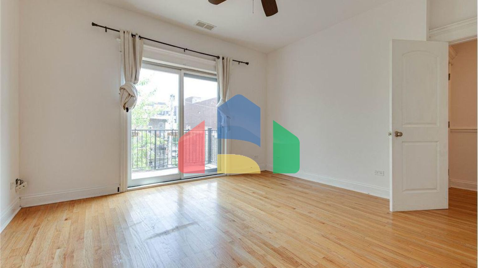 Residential - Condo/Apartment - Chicago, Illinois, United States - United States