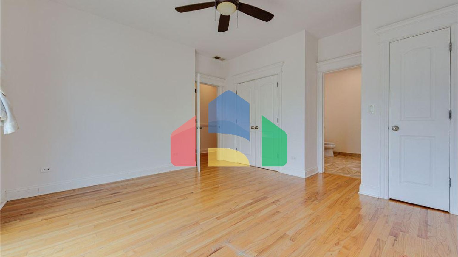 Residential - Condo/Apartment - Chicago, Illinois, United States - United States