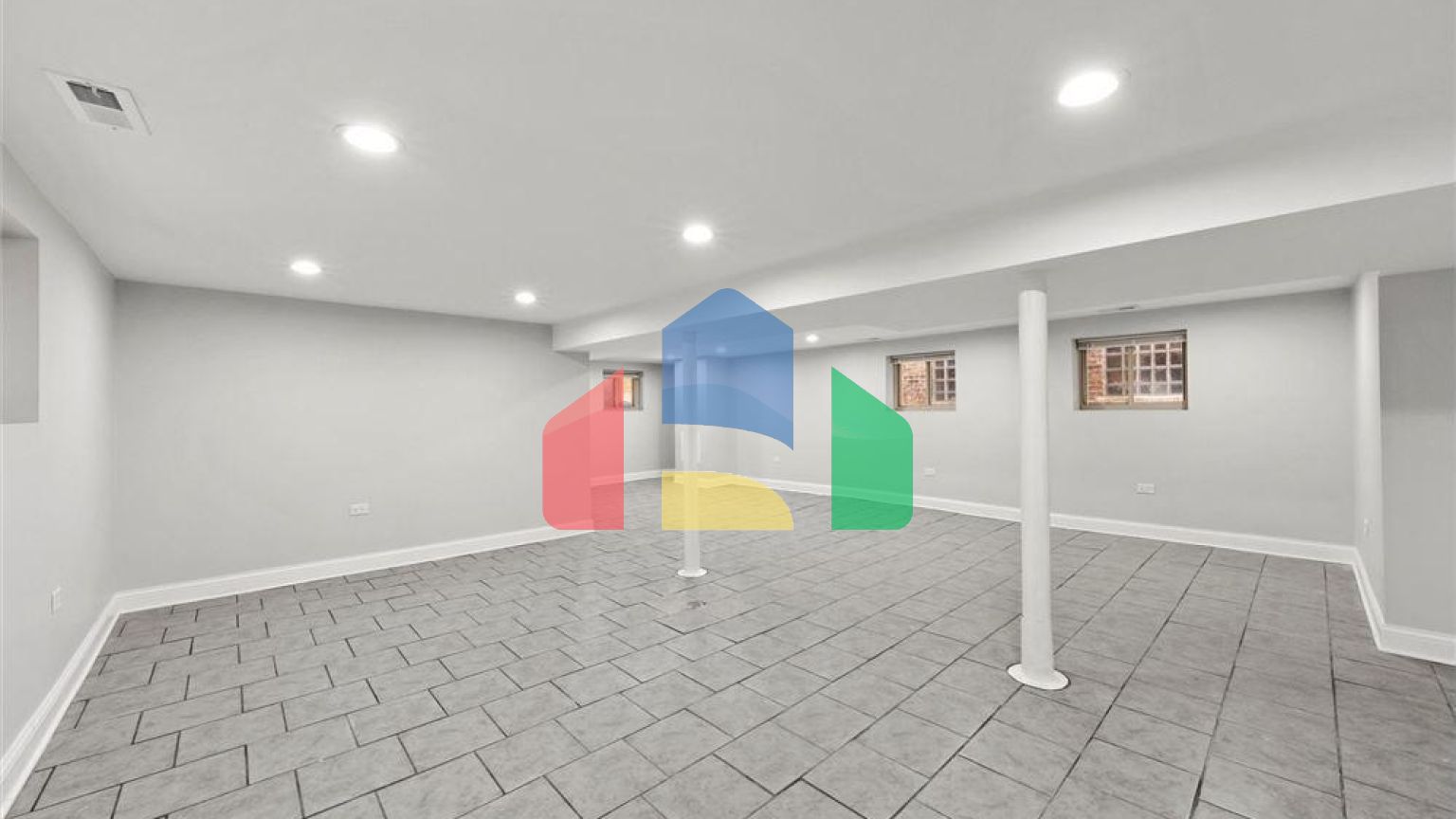 Residential - Single Family Home - Chicago, Illinois, United States - United States