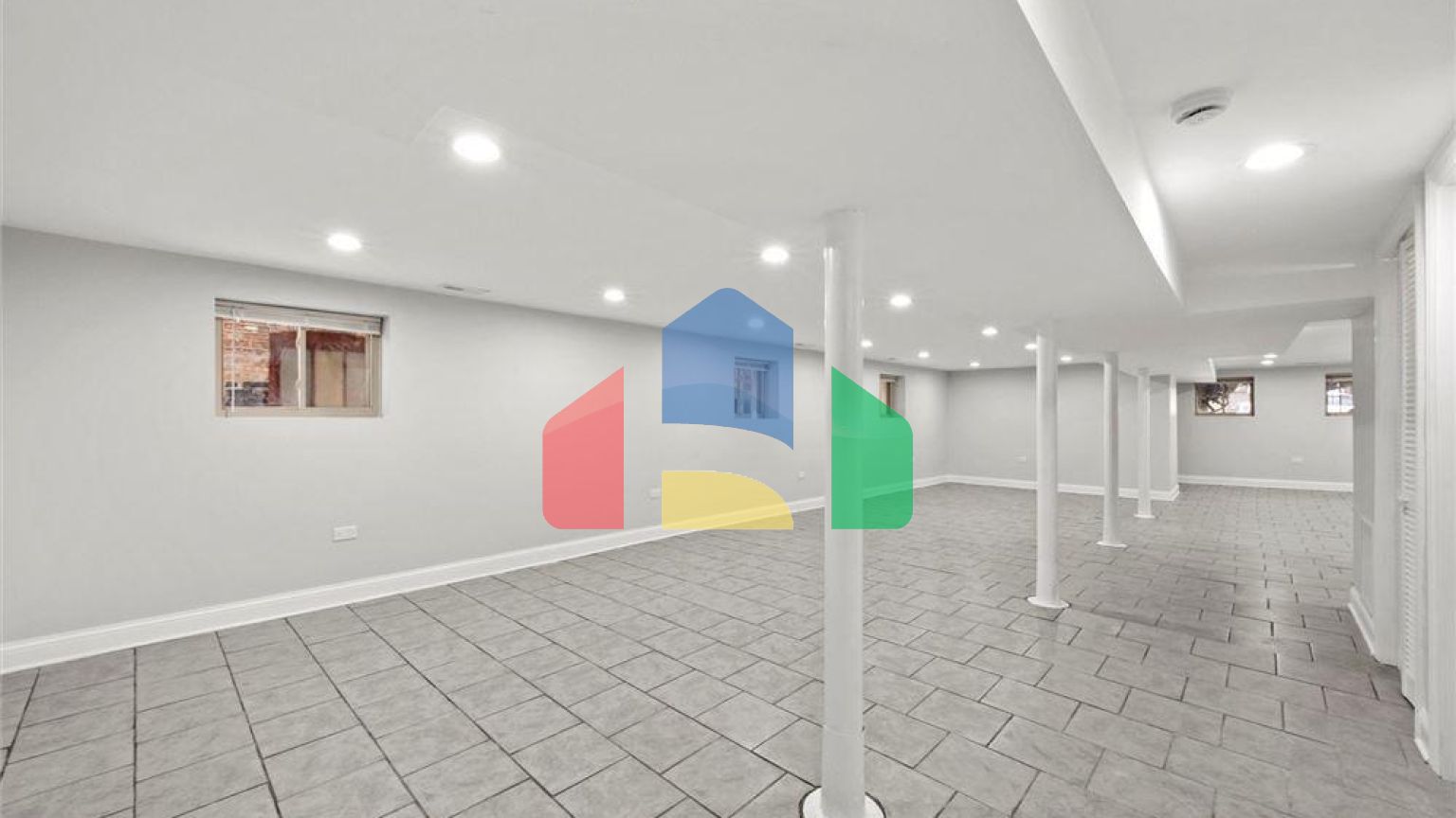 Residential - Single Family Home - Chicago, Illinois, United States - United States