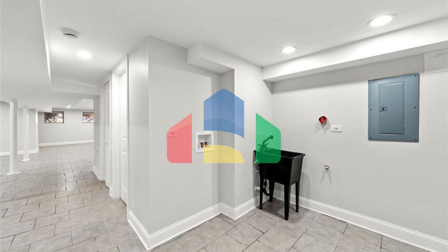 Residential - Single Family Home - Chicago, Illinois, United States - United States