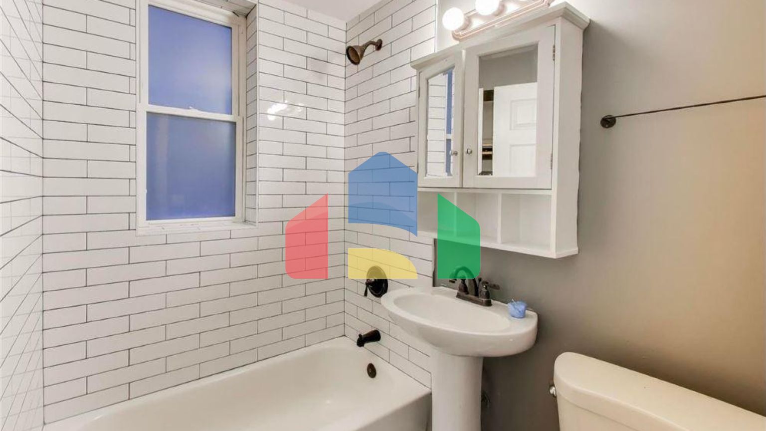 Residential - Multi-Family - Chicago, Illinois, United States - United States