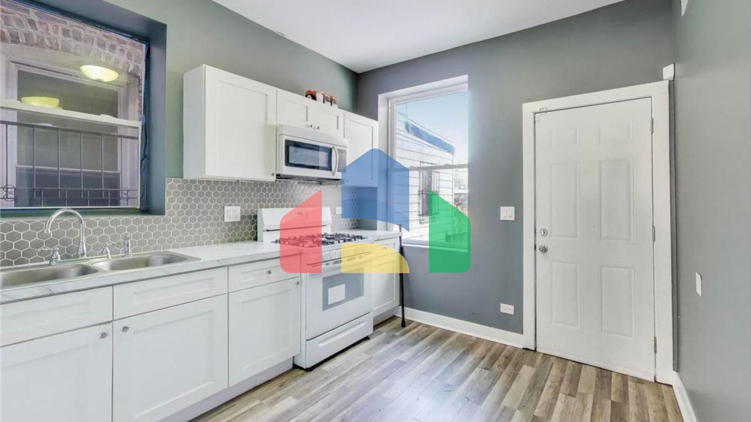 Residential - Multi-Family - Chicago, Illinois, United States - United States