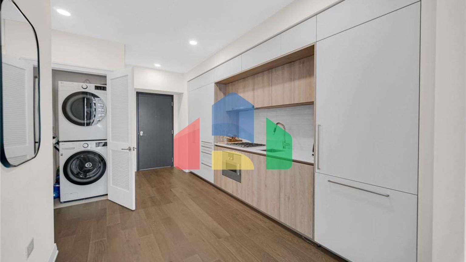 Residential - Condo/Apartment - Chicago, Illinois, United States - United States