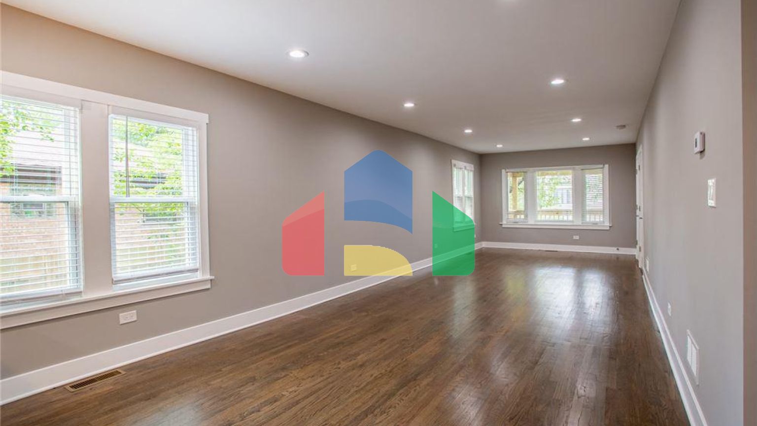 Residential - Multi-Family - Chicago, Illinois, United States - United States