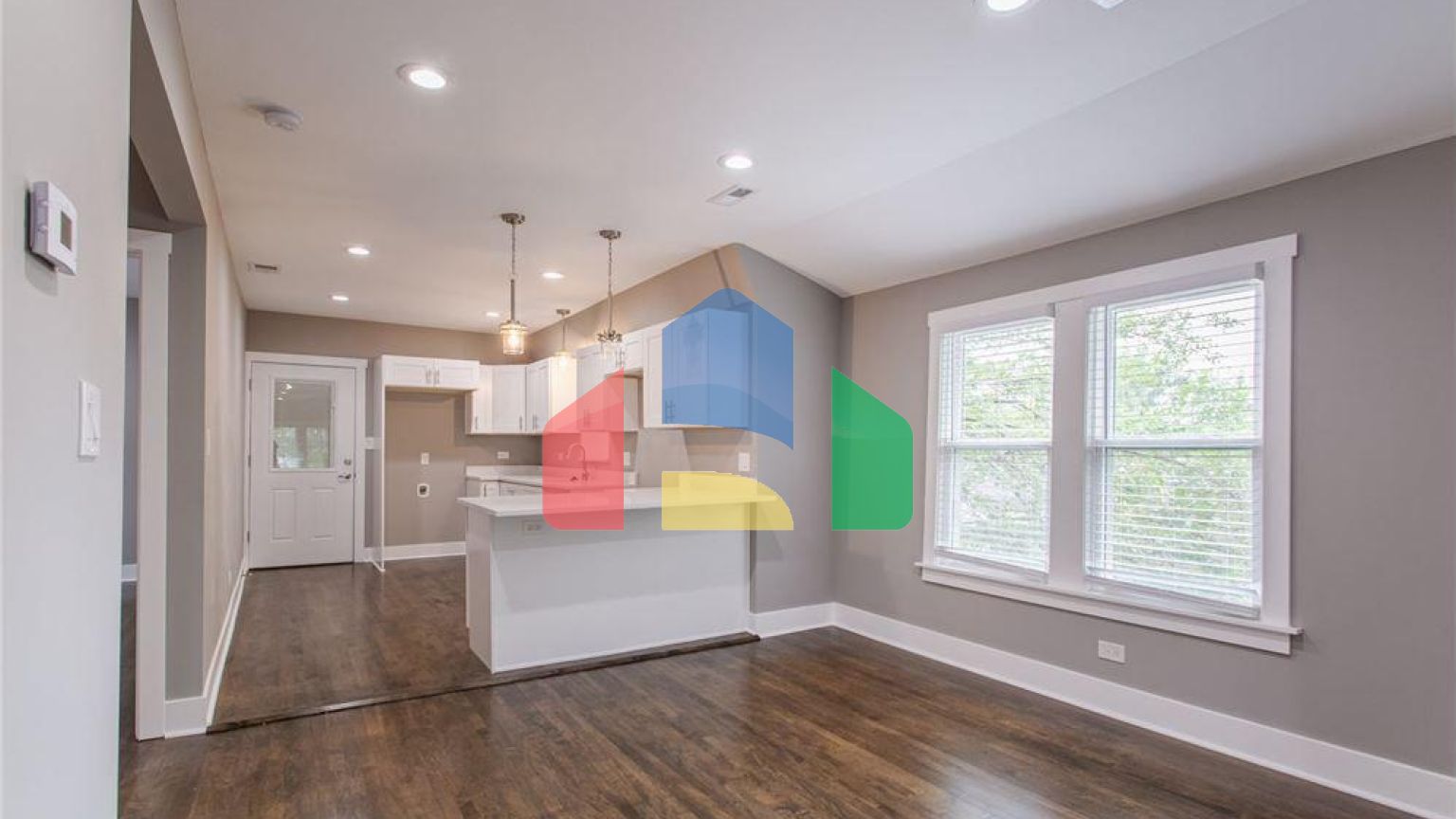 Residential - Multi-Family - Chicago, Illinois, United States - United States