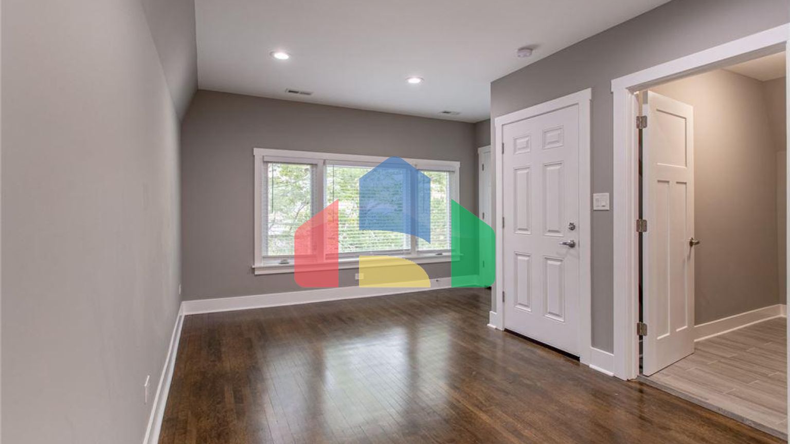 Residential - Multi-Family - Chicago, Illinois, United States - United States