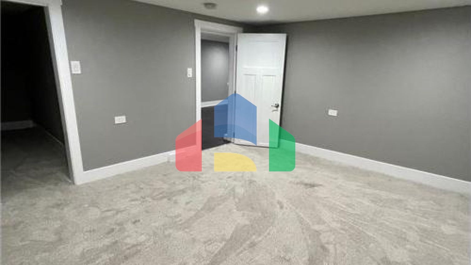 Residential - Multi-Family - Chicago, Illinois, United States - United States