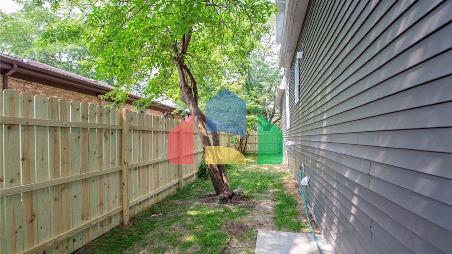 Residential - Multi-Family - Chicago, Illinois, United States - United States