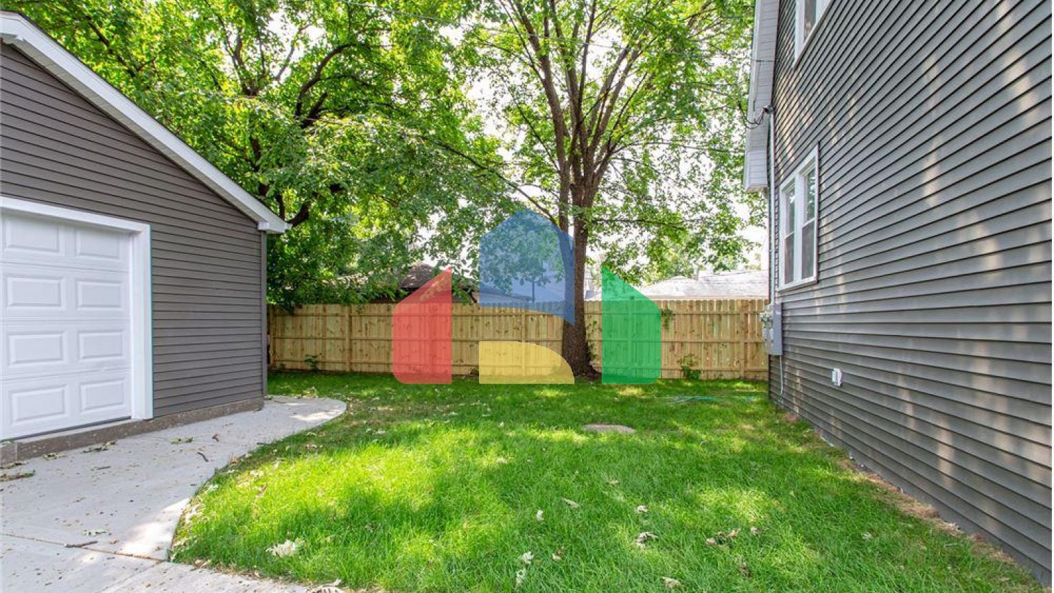 Residential - Multi-Family - Chicago, Illinois, United States - United States