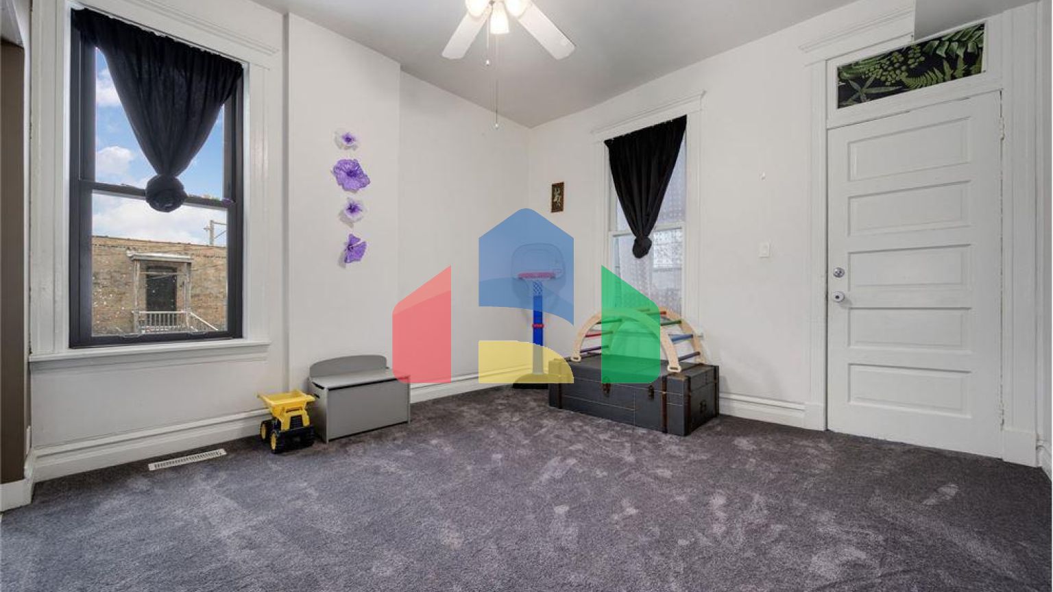 Residential - Single Family Home - Chicago, Illinois, United States - United States