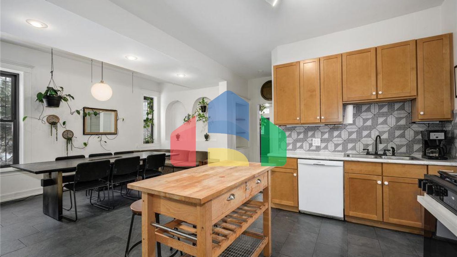 Residential - Single Family Home - Chicago, Illinois, United States - United States