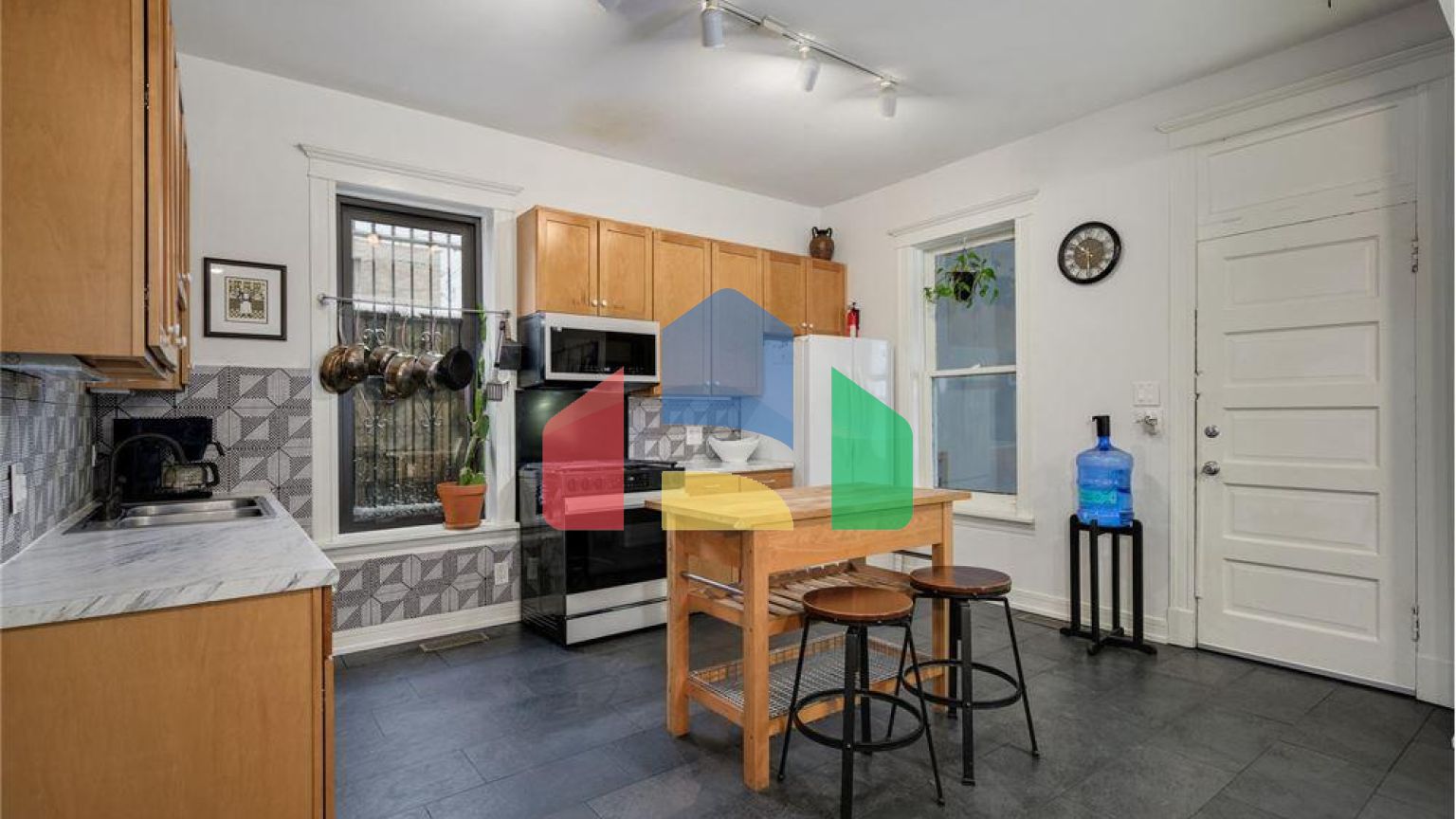 Residential - Single Family Home - Chicago, Illinois, United States - United States