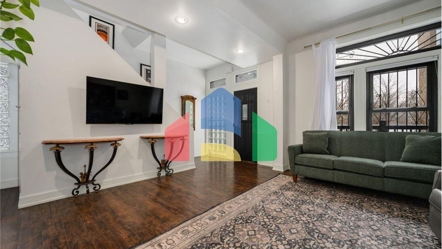 Residential - Single Family Home - Chicago, Illinois, United States - United States