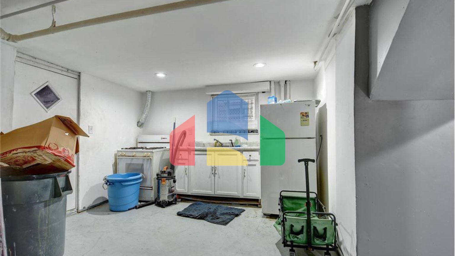 Residential - Single Family Home - Chicago, Illinois, United States - United States