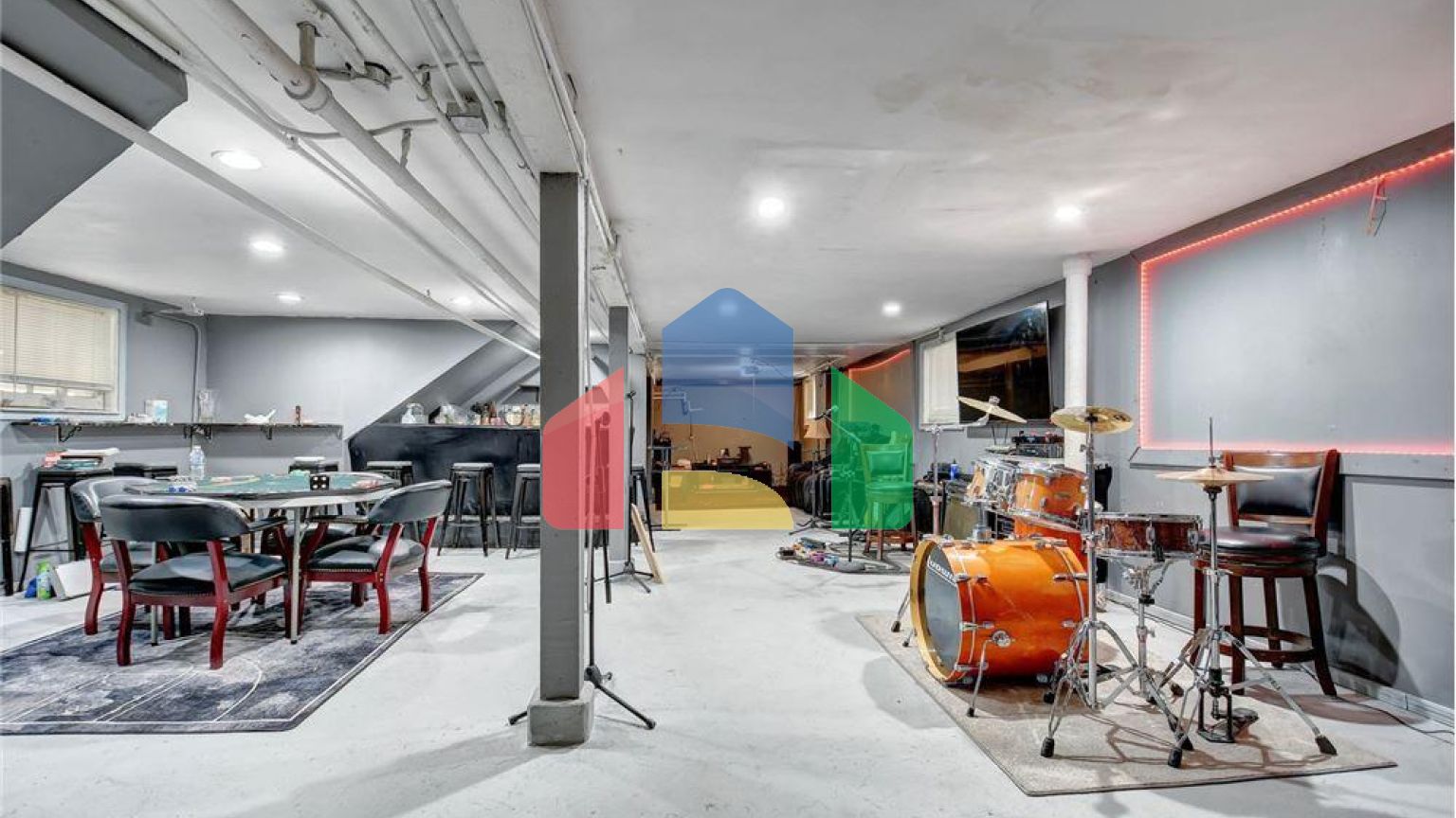 Residential - Single Family Home - Chicago, Illinois, United States - United States