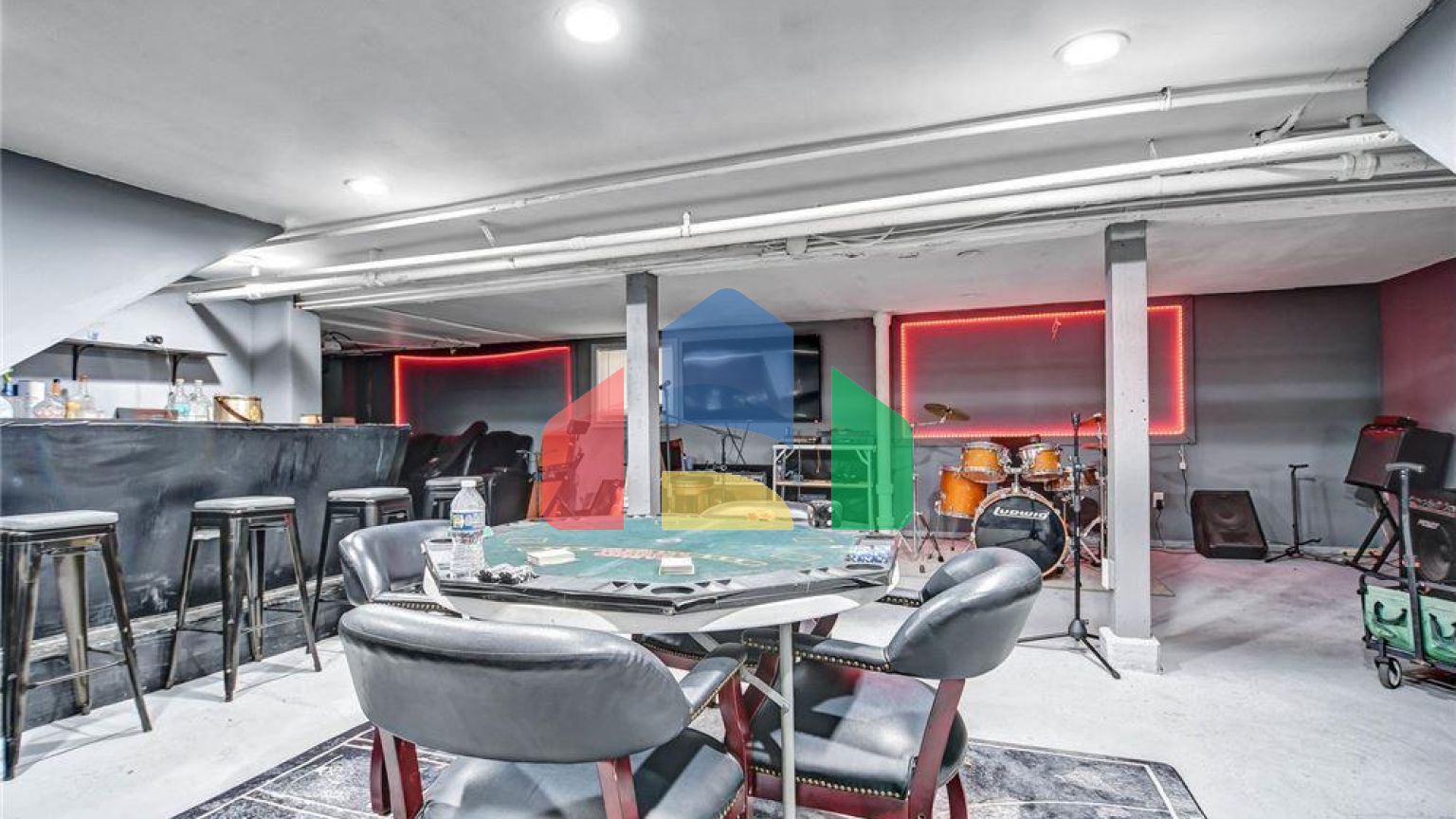 Residential - Single Family Home - Chicago, Illinois, United States - United States