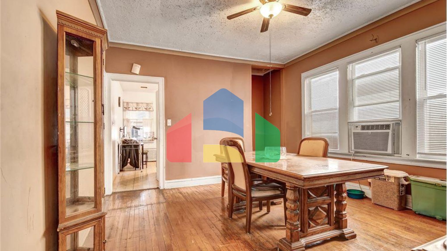 Residential - Single Family Home - Chicago, Illinois, United States - United States