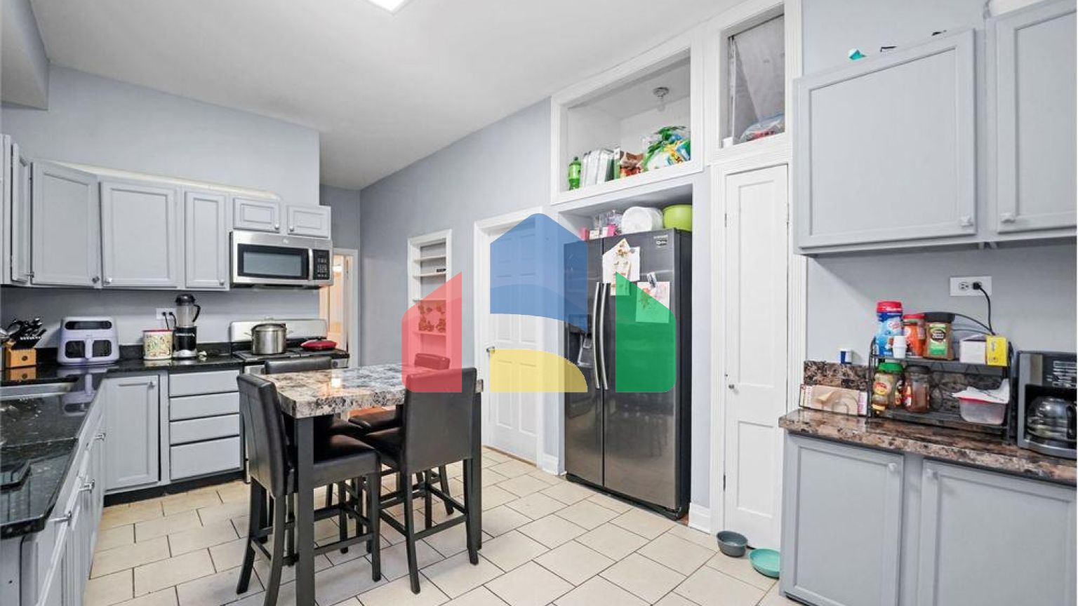 Residential - Single Family Home - Chicago, Illinois, United States - United States