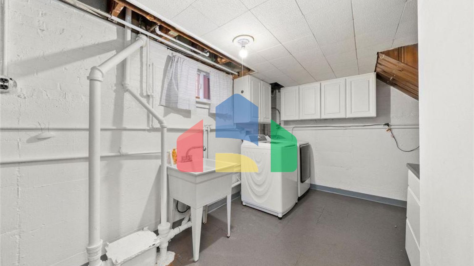 Residential - Single Family Home - Chicago, Illinois, United States - United States