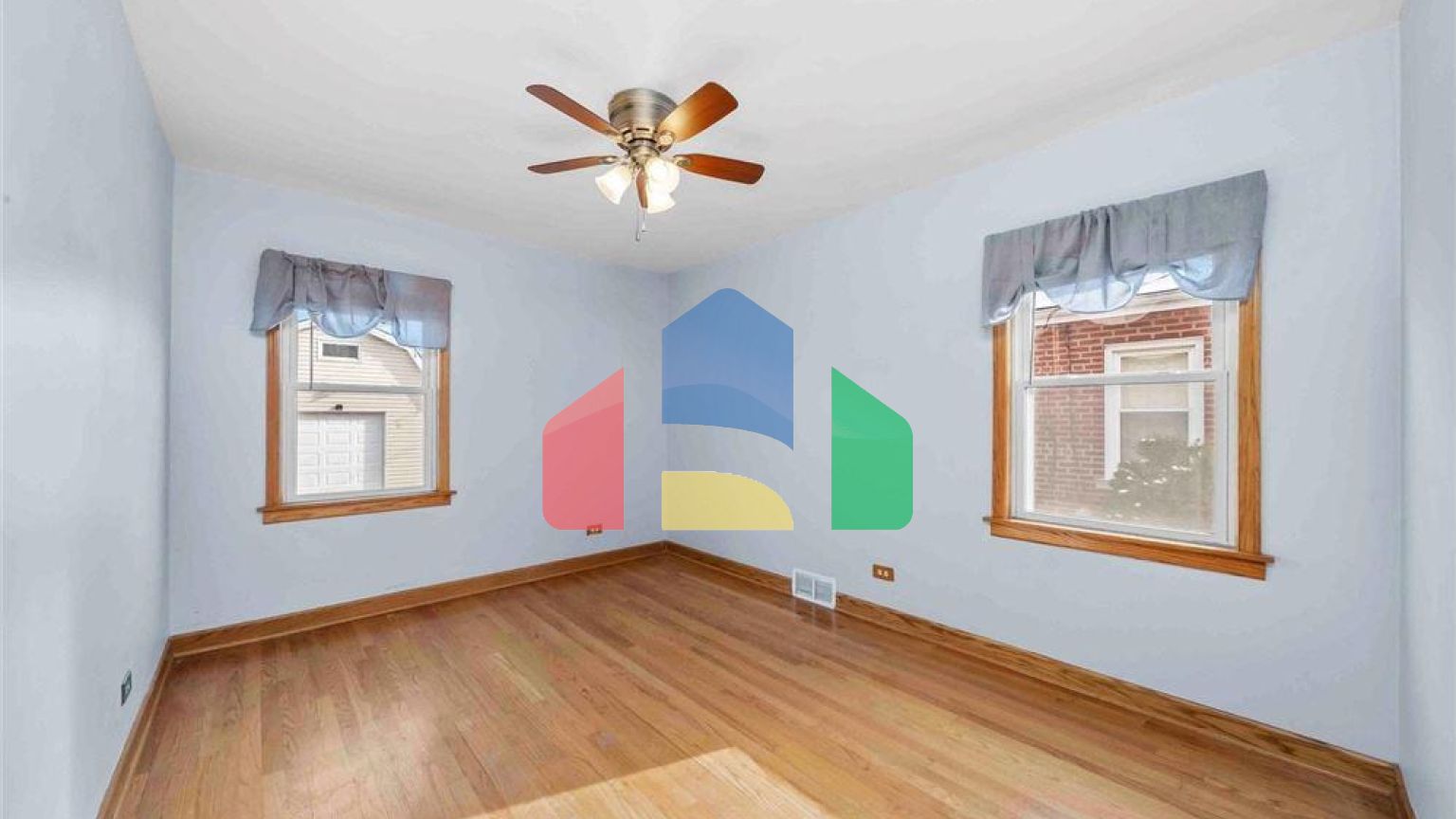 Residential - Single Family Home - Chicago, Illinois, United States - United States