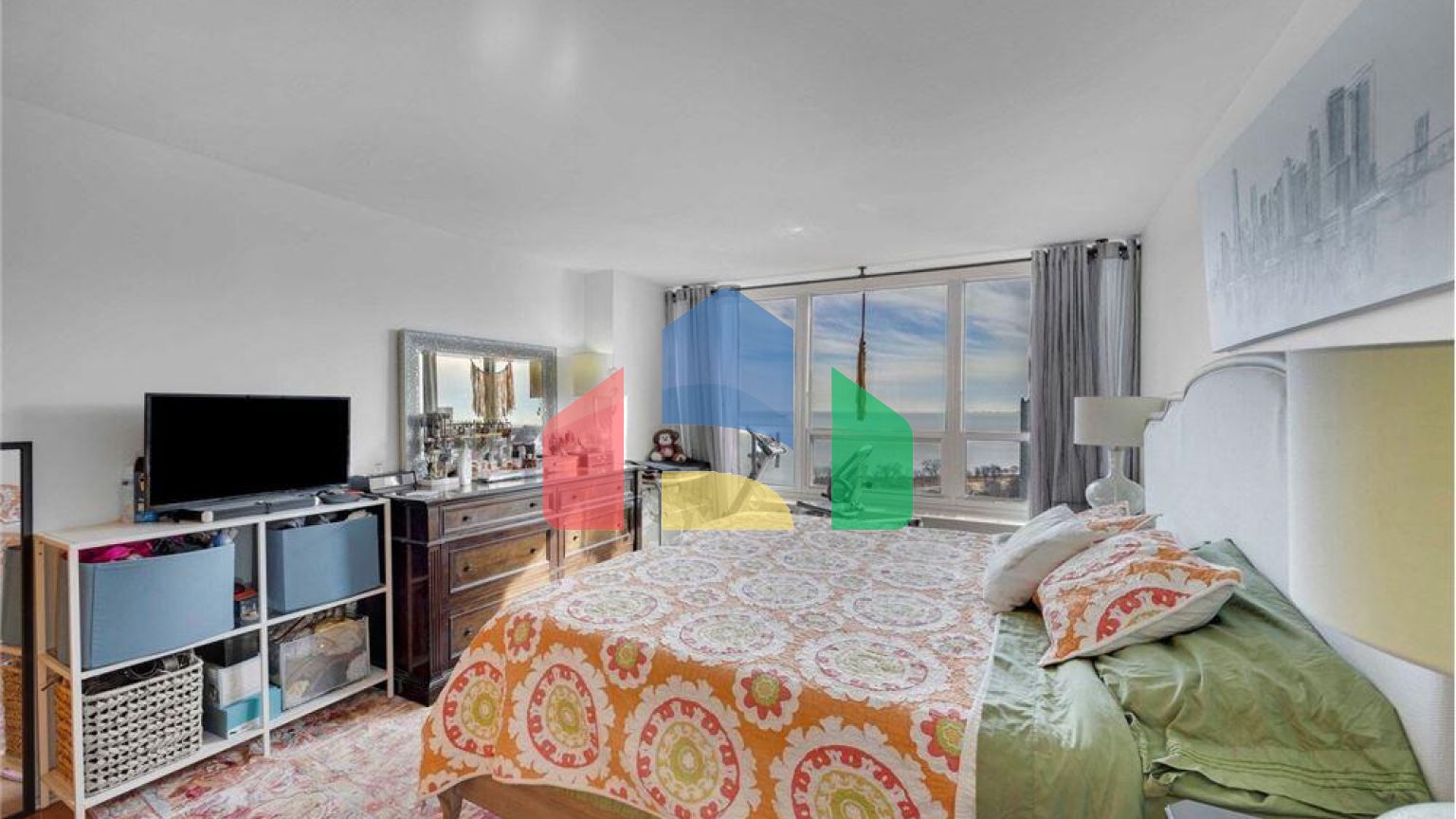 Residential - Condo/Apartment - Chicago, Illinois, United States - United States