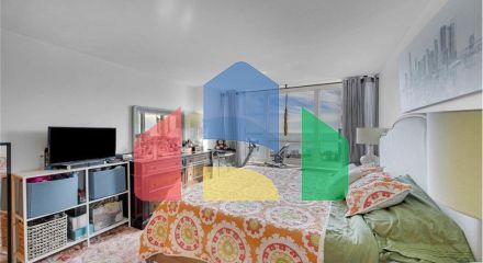 Residential - Condo/Apartment - Chicago, Illinois, United States - United States