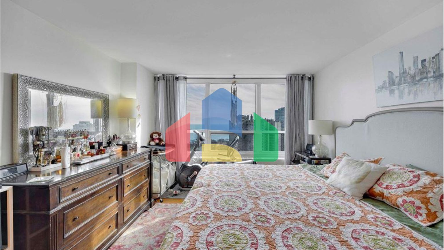 Residential - Condo/Apartment - Chicago, Illinois, United States - United States