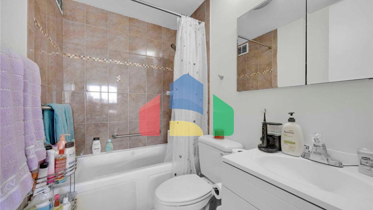 Residential - Condo/Apartment - Chicago, Illinois, United States - United States