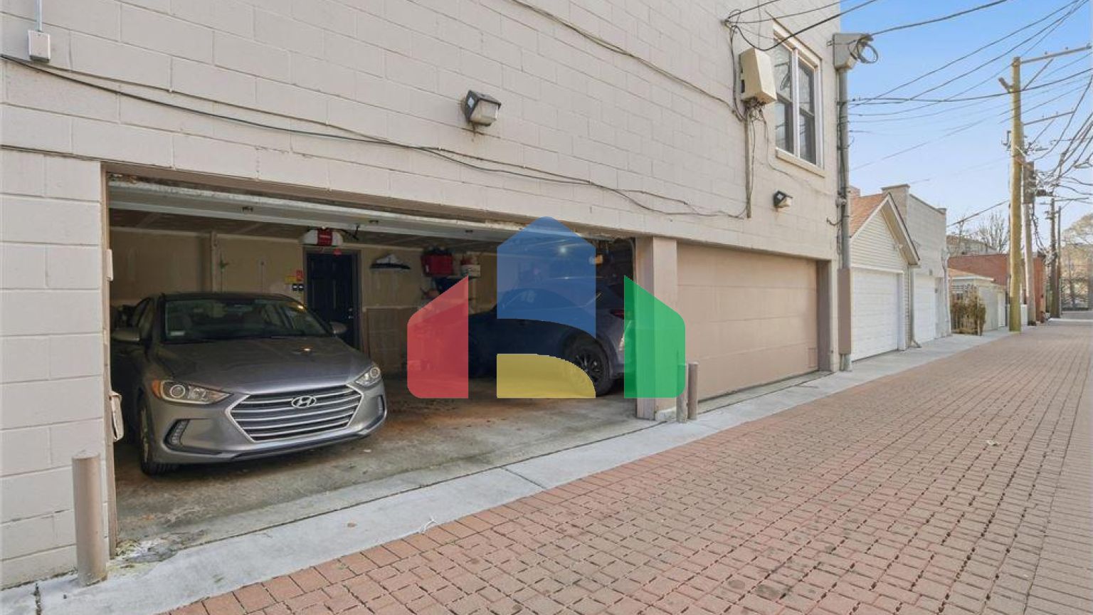 Residential - Condo/Apartment - Chicago, Illinois, United States - United States