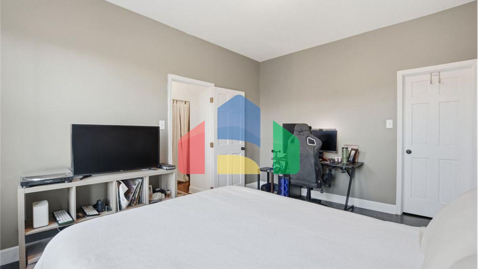 Residential - Condo/Apartment - Chicago, Illinois, United States - United States