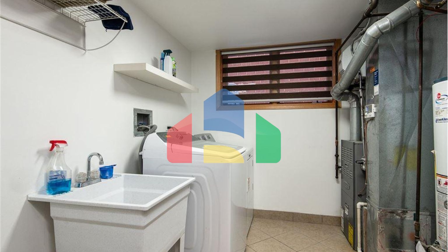 Residential - Single Family Home - Chicago, Illinois, United States - United States