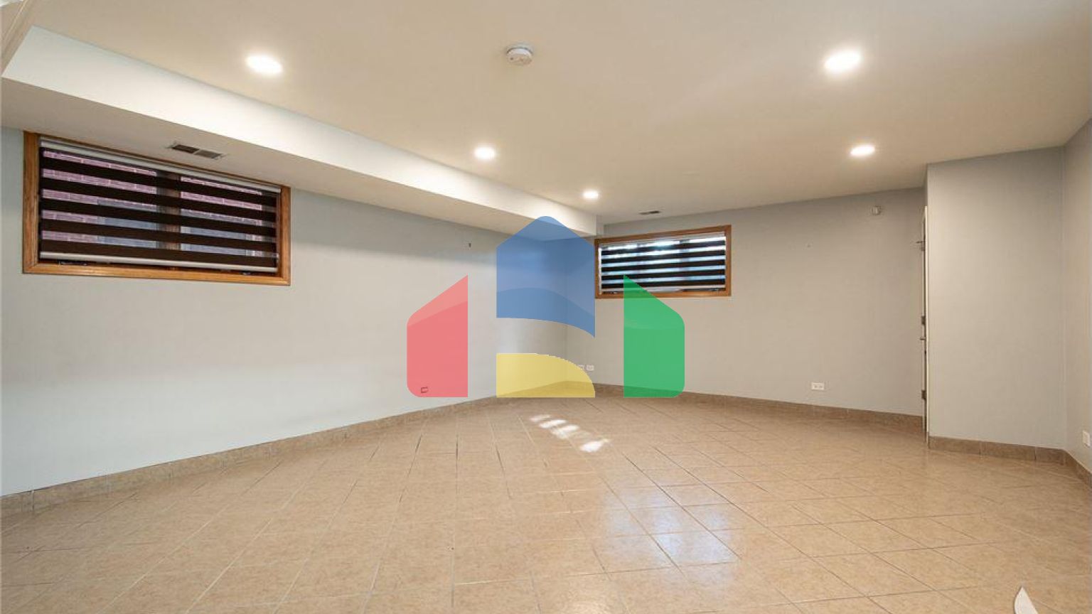 Residential - Single Family Home - Chicago, Illinois, United States - United States