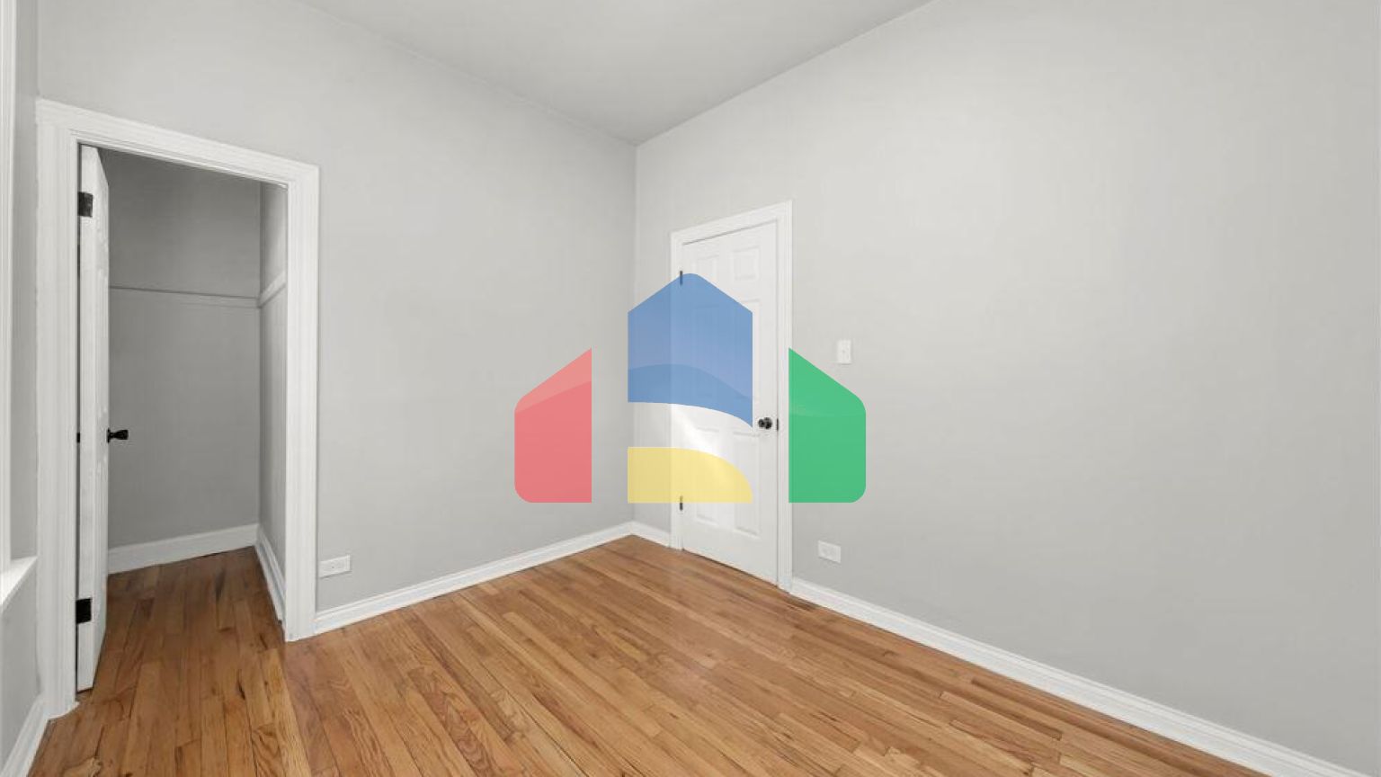 Residential - Single Family Home - Chicago, Illinois, United States - United States