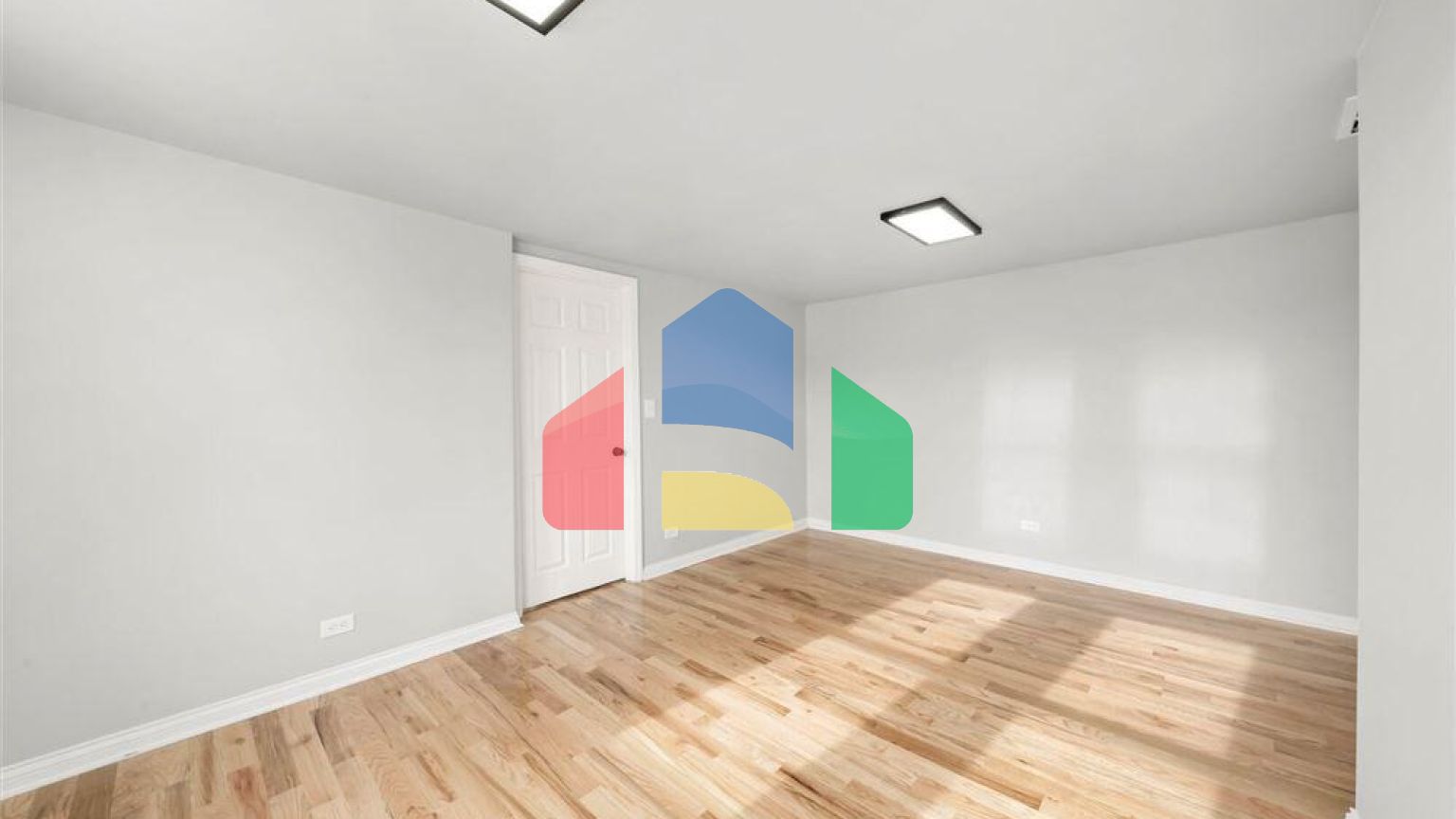 Residential - Single Family Home - Chicago, Illinois, United States - United States