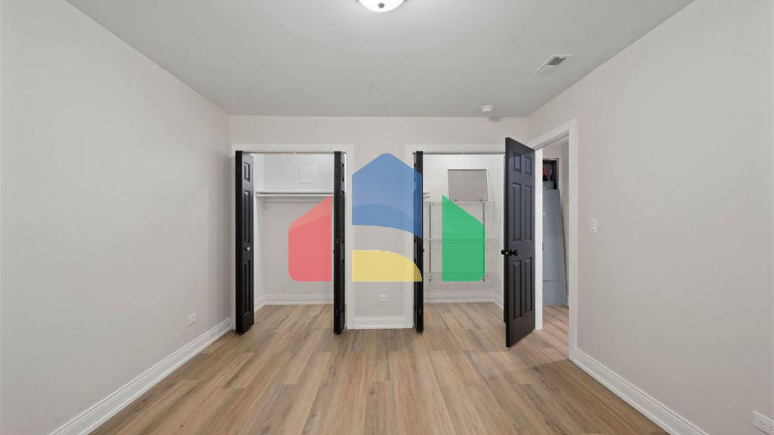 Residential - Single Family Home - Chicago, Illinois, United States - United States