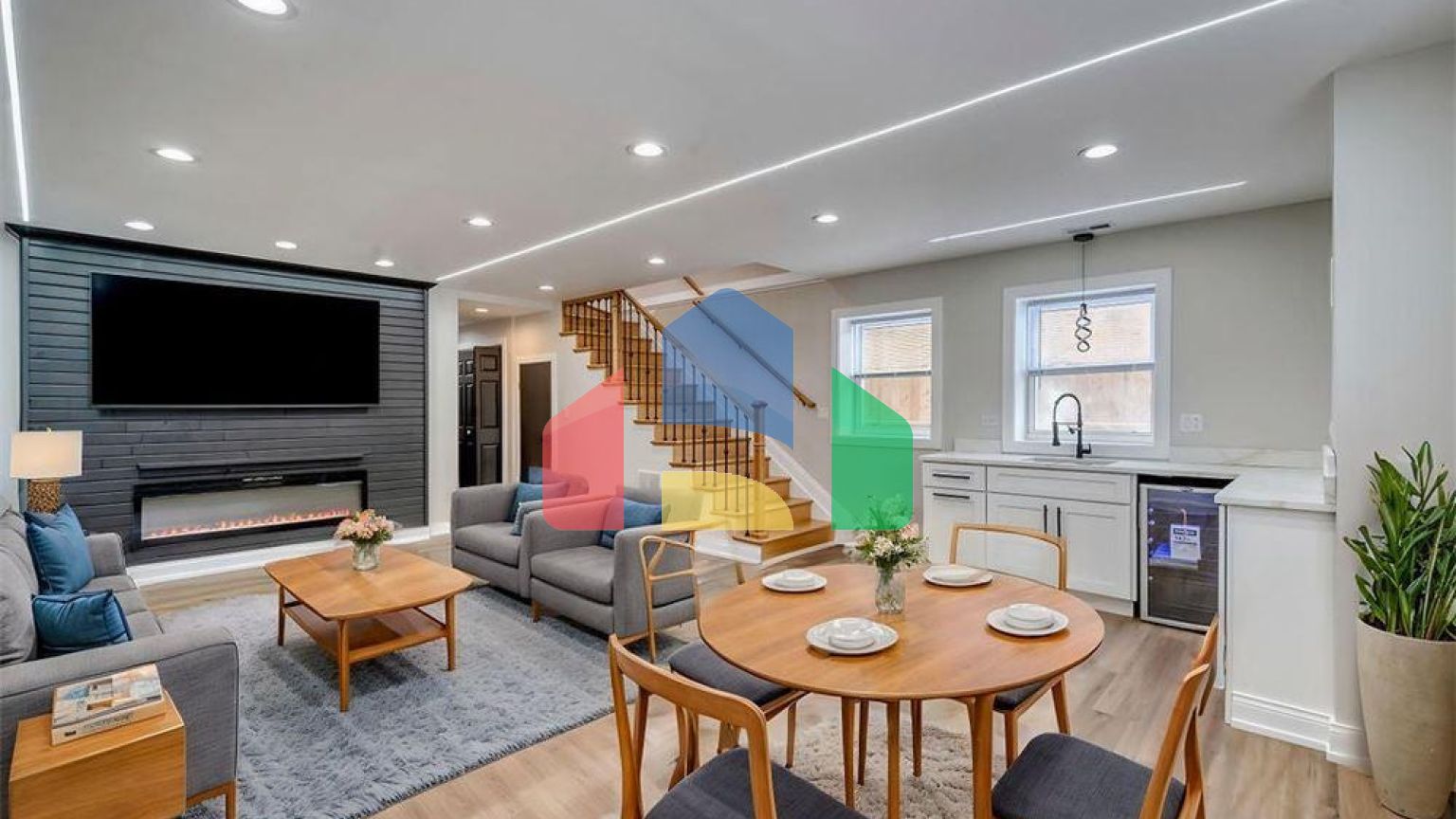 Residential - Single Family Home - Chicago, Illinois, United States - United States