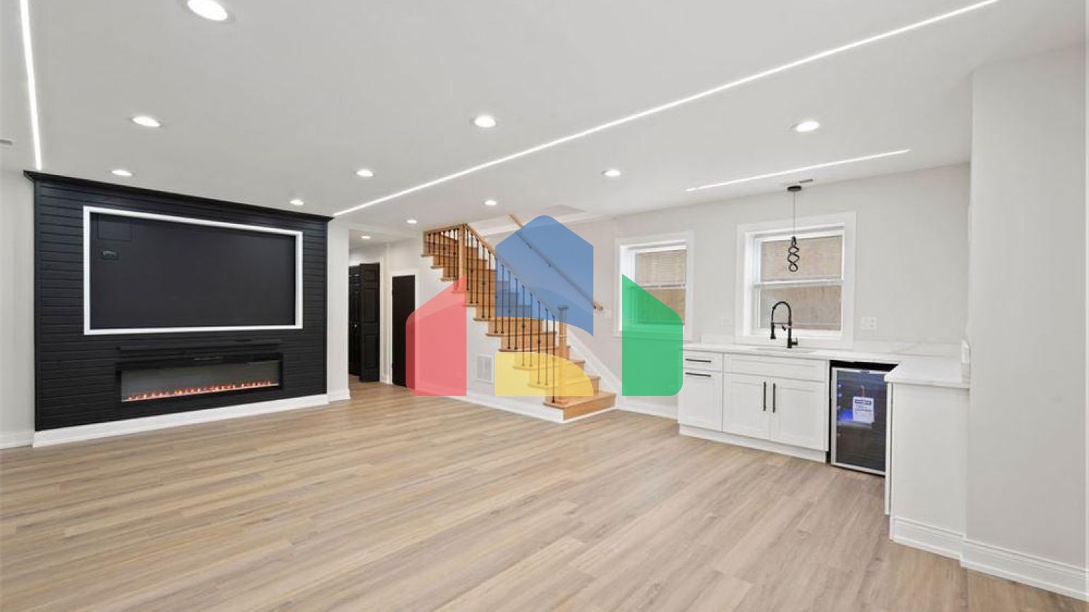 Residential - Single Family Home - Chicago, Illinois, United States - United States