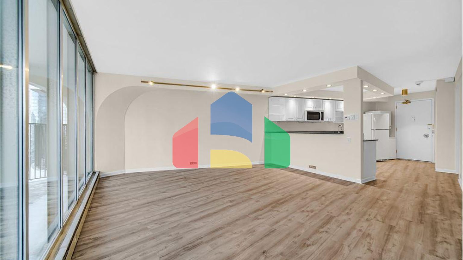 Residential - Condo/Apartment - Chicago, Illinois, United States - United States