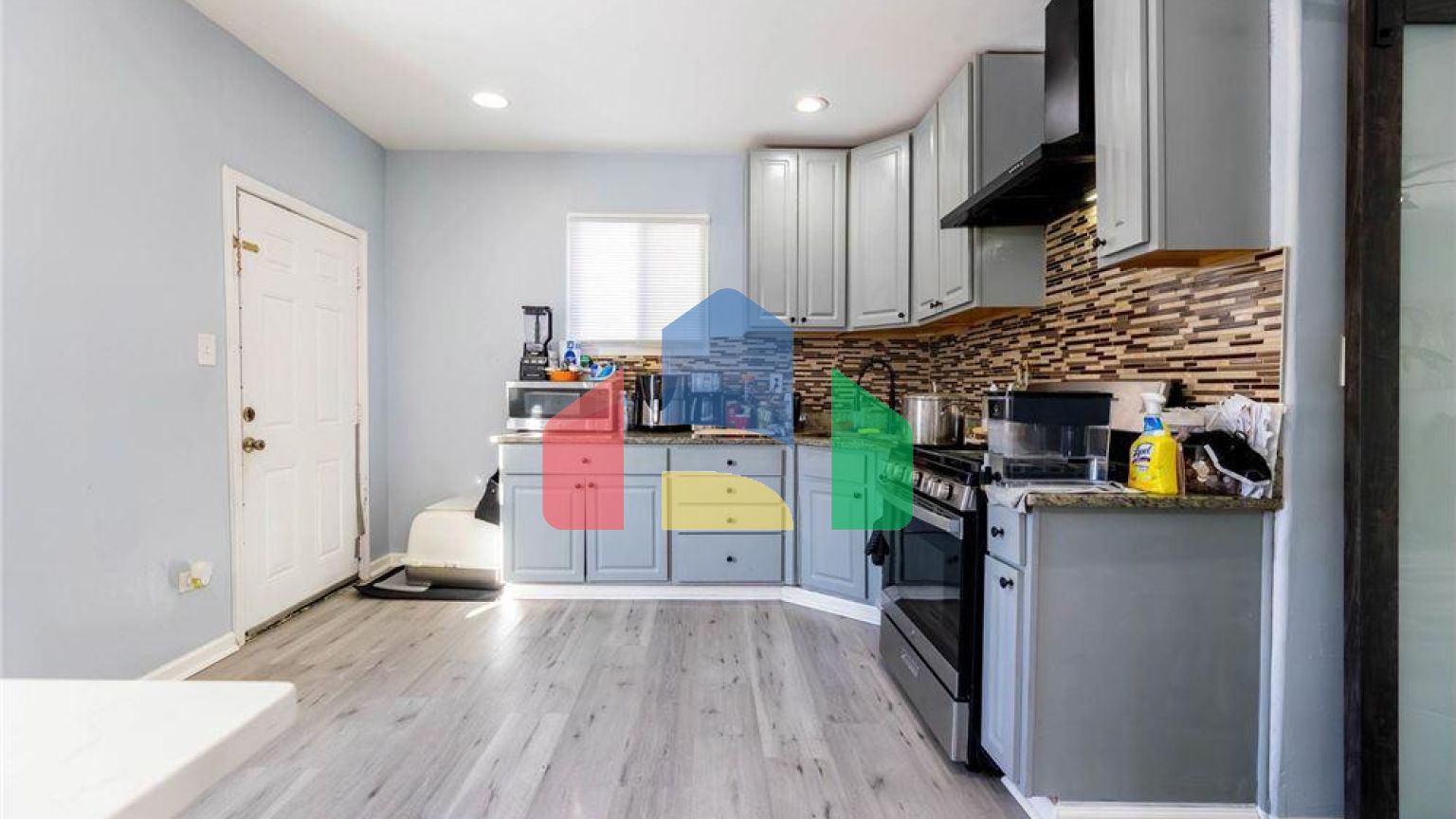 Residential - Single Family Home - Chicago, Illinois, United States - United States